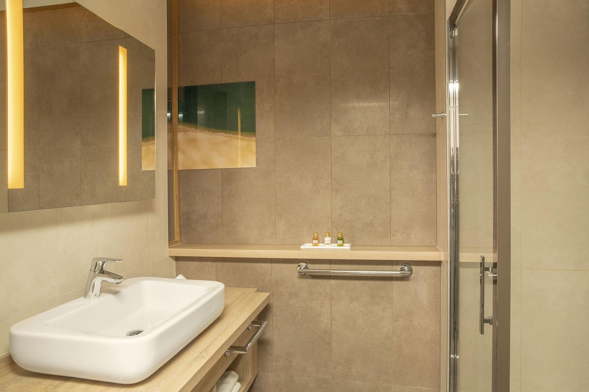 Hotel Le B D'arcachon By Inwood 4*